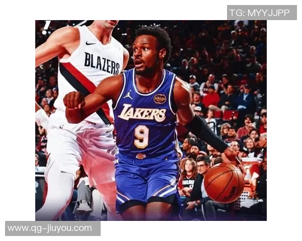 夸梅直言布朗尼一年无进步威少积极跑动更具价值