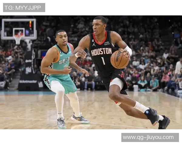 贾巴里沃克替补发威半场轰下16分并贡献精彩表现 贾巴里沃克替补发威半场轰下16分并贡献精彩表现