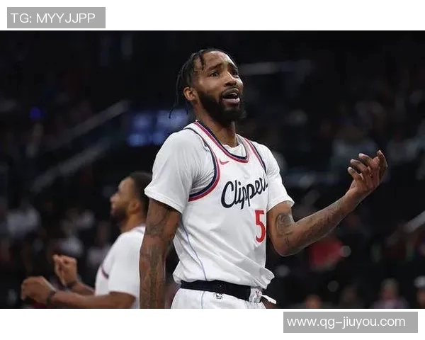 小卡复出后快船表现极端对比:在场时赢21分缺席时输56分 小卡复出后快船表现极端对比:在场时赢21分缺席时输56分