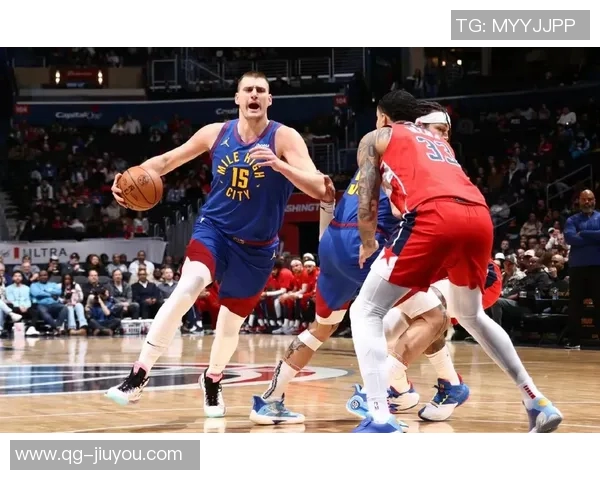 约基奇首节状态低迷仅得4分2板3助1断球队面临挑战