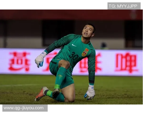 郭全博神勇表现连扑两球令对手外援无奈抱头痛惜展现门将绝技