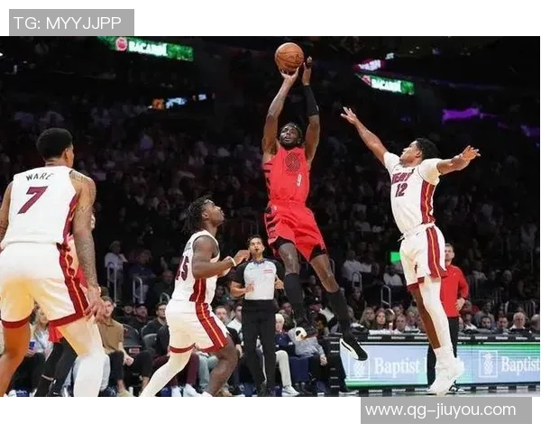 克林根坦言护筐失误导致痛苦期待球队能在关键时刻迎来胜利