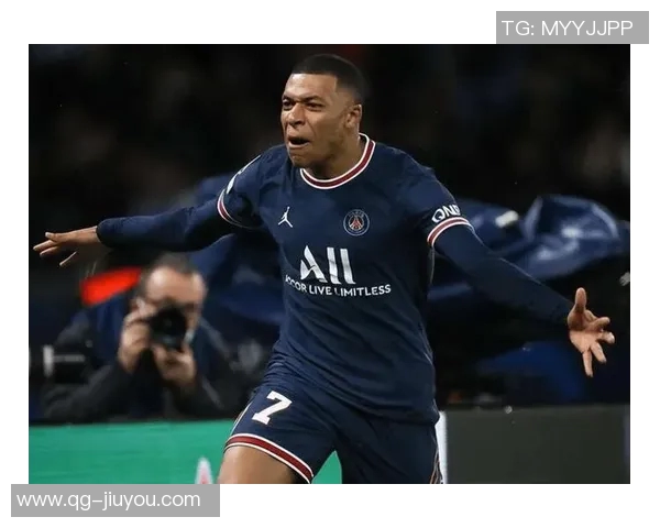 劳德鲁普盛赞巴德吉在贝蒂斯比赛中的精彩进球表现令人振奋 劳德鲁普盛赞巴德吉在贝蒂斯比赛中的精彩进球表现令人振奋