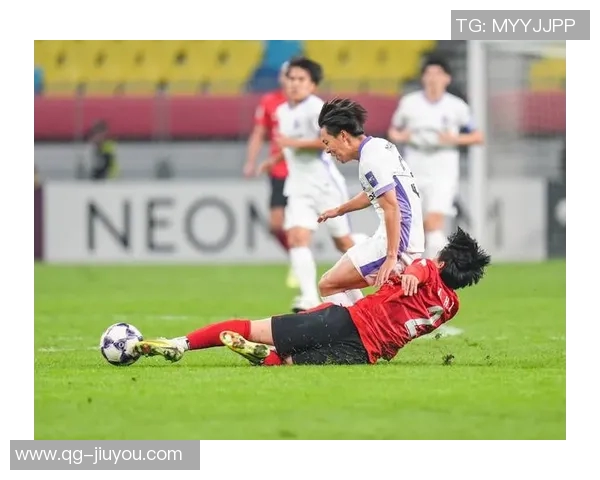 蓉城主场迎战广岛三箭现场观众热情高涨人数达27836人 蓉城主场迎战广岛三箭现场观众热情高涨人数达27836人