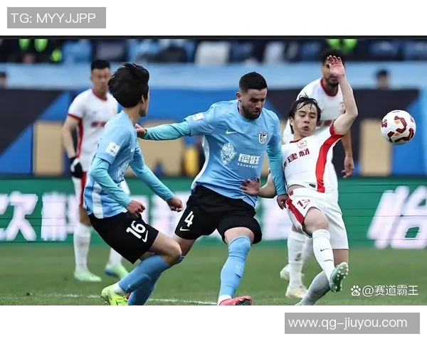 吕焯毅单场8次抢断创大连英博球员中超新纪录展现卓越防守能力