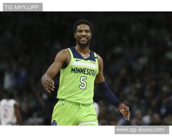 戈贝尔家庭再添新成员球迷热议狼记的信心与期待